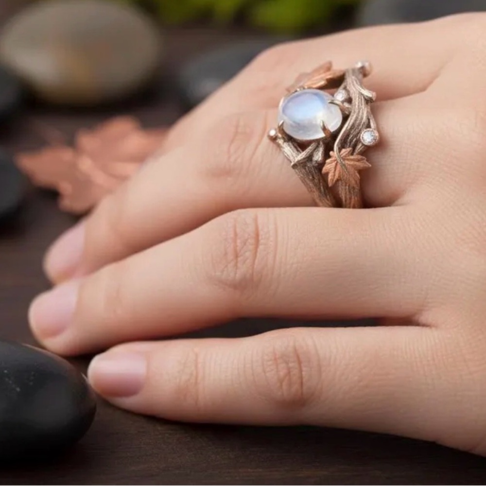 Antiqued Gold Plated Nature Inspired Moonstone Leaf Ring. New. - Picture 6 of 14